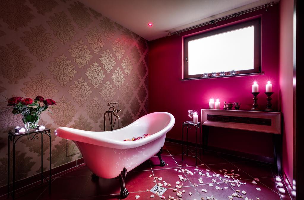 Hotel Konradowka Wellness & Spa - 300 Metrow Do Centrum Карпач Екстериор снимка