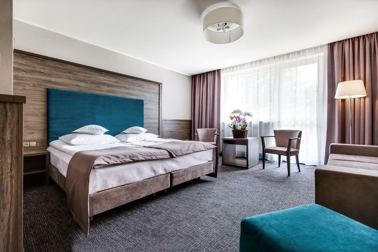 Hotel Konradowka Wellness & Spa - 300 Metrow Do Centrum Карпач Екстериор снимка